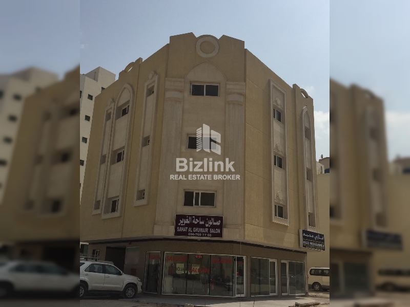 للبيع بناية في الشارقة