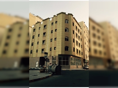 للبيع بناية في الشارقة