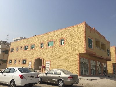 بناية للبيع بالشارقة - المناخ